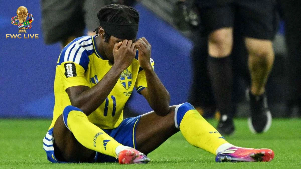 Sweden Elanga Confusion Draws Isak Scolding
